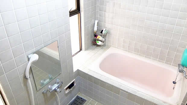 沖縄片付け110番の浴室・浴槽クリーニングサービス